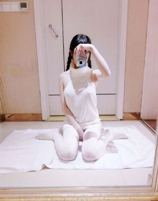 美女不停拉肚子的视频_高清在线播放观看